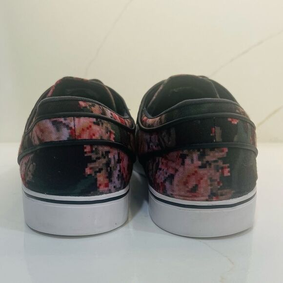 Nike Zoom Stefan Janoski Sneakers - Picture 4 of 11